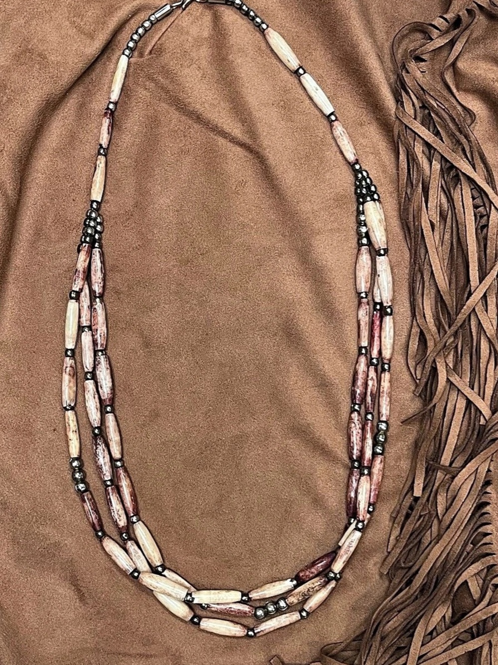 Vintage 3-Strand Dyed Buffalo Bone Hairpipe Necklace Boho